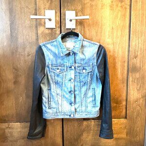 RAG & BONE DENIM JACKET WITH LEATHER SLEEVES MEDIUM